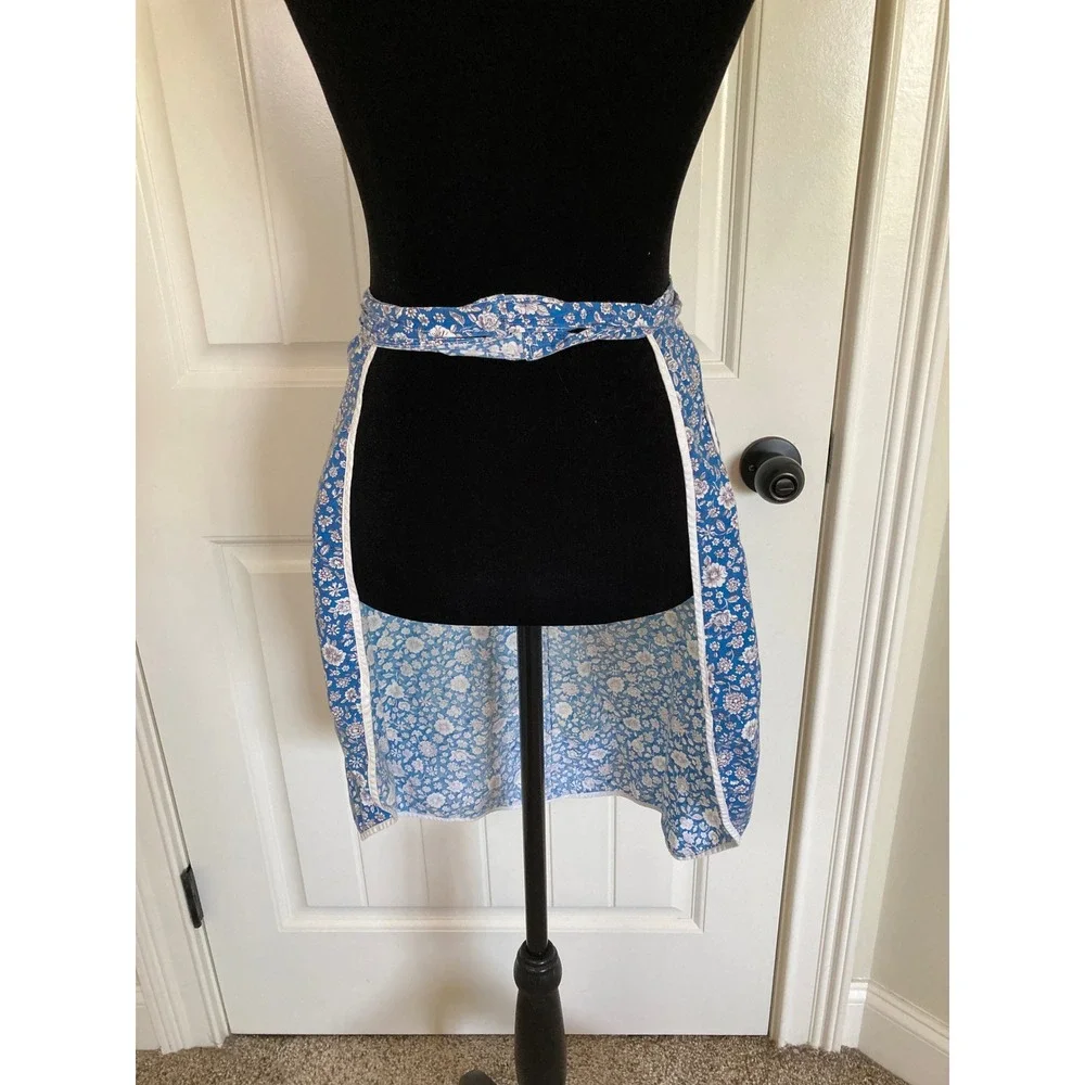 Vintage Style Blue Floral Half Apron‎ with Pocket and White Piping Trim